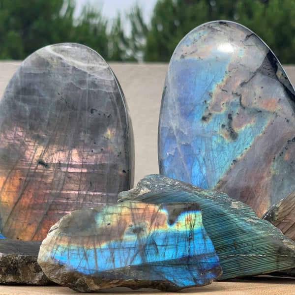 Labradorite, mysterious and magical protection stone