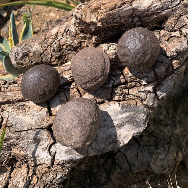 Pierres de chaman, les Moquis Balls, pierres de mise à la terre
