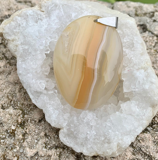 How to clean and recharge agate?