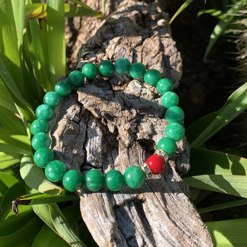Bracelet noel 2023 jade vert et corail rouge, "l'harmonie et la vie"