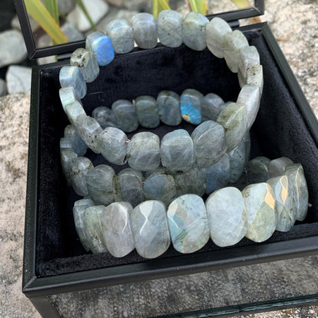 Natural aquamarine bracelet for budding love