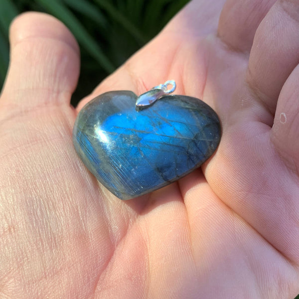 Labradorite heart pendant in exceptional quality silver