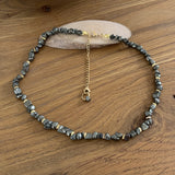 Collier boho en pyrite fait main, un collier de créateur unique pour femmes