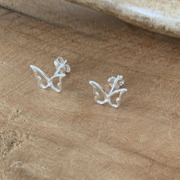 Boucles d'oreilles papillon en argent, symbole de transformation