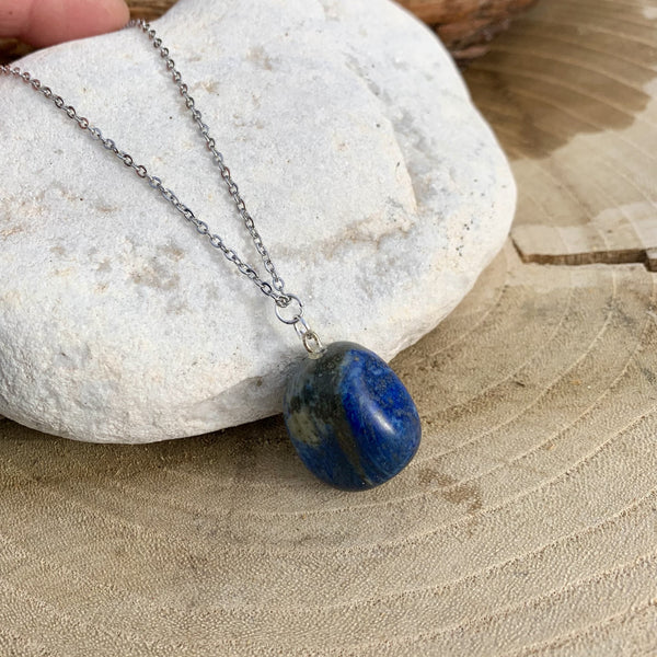 Pendentif en Lapis Lazuli naturel, la pierre de naissance de septembre