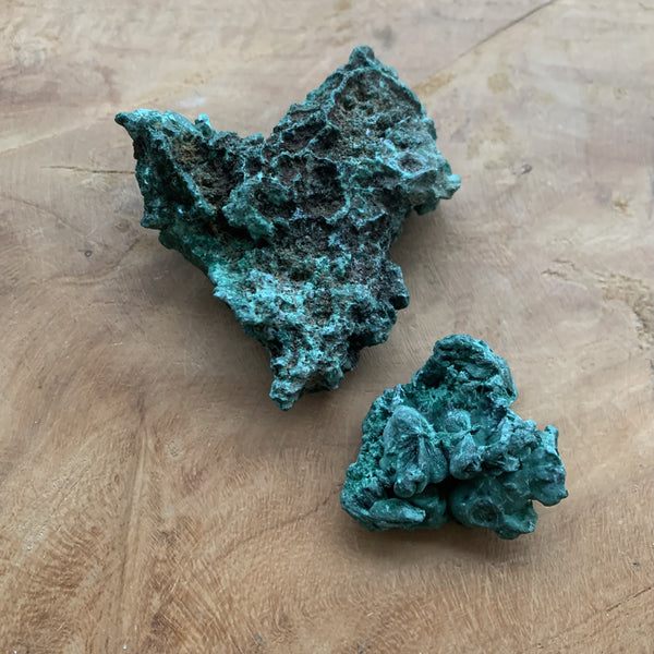 Natural fibrous malachite