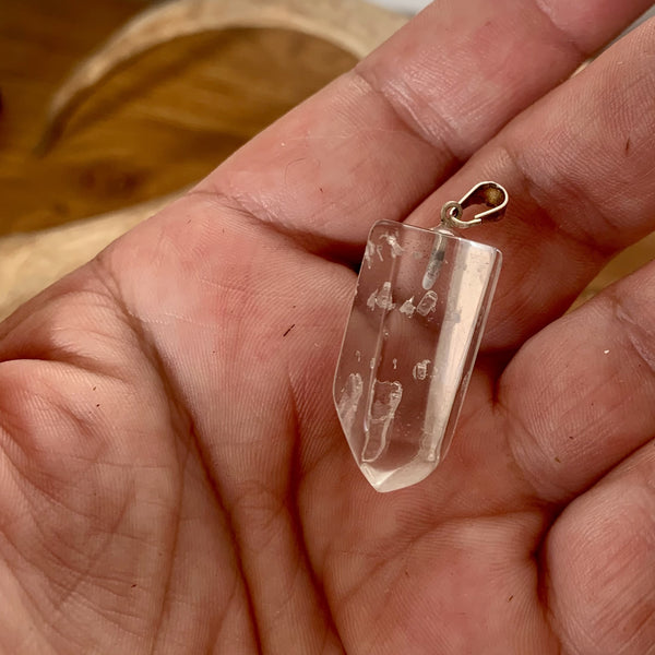 Pendentif pointe de quartz clair