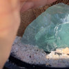 Objet de décoration unique, une création avec fluorite arc en ciel