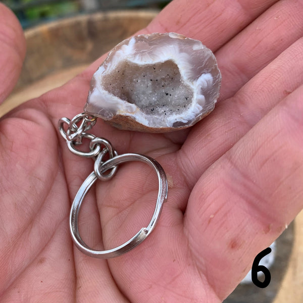 Key ring with natural agate geode