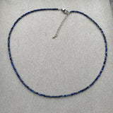 collier lapis-lazuli en perles facettées, ras de cou