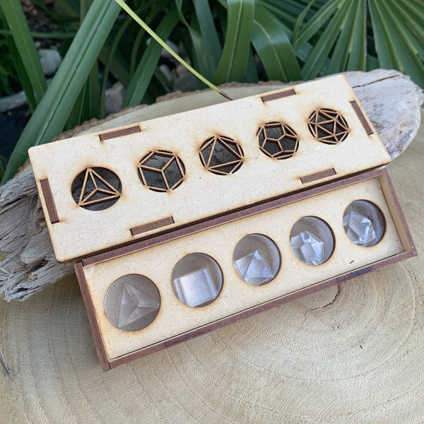 Solides de Platon en cristal de roche extra dans leur boite en bois