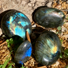 Labradorite pebble 